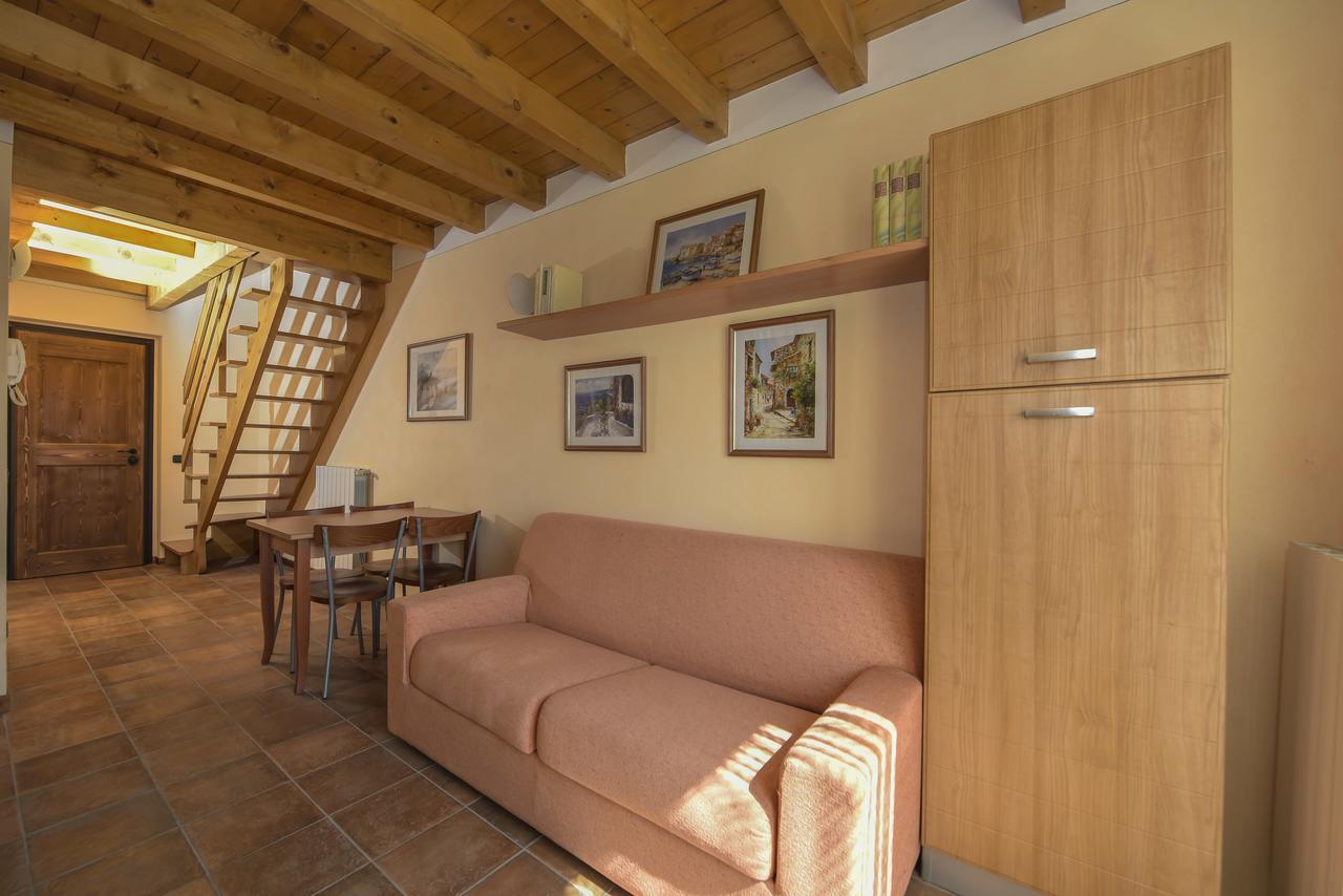 הוילה פאראטיקו Residenza Borgo Antico מראה חיצוני תמונה