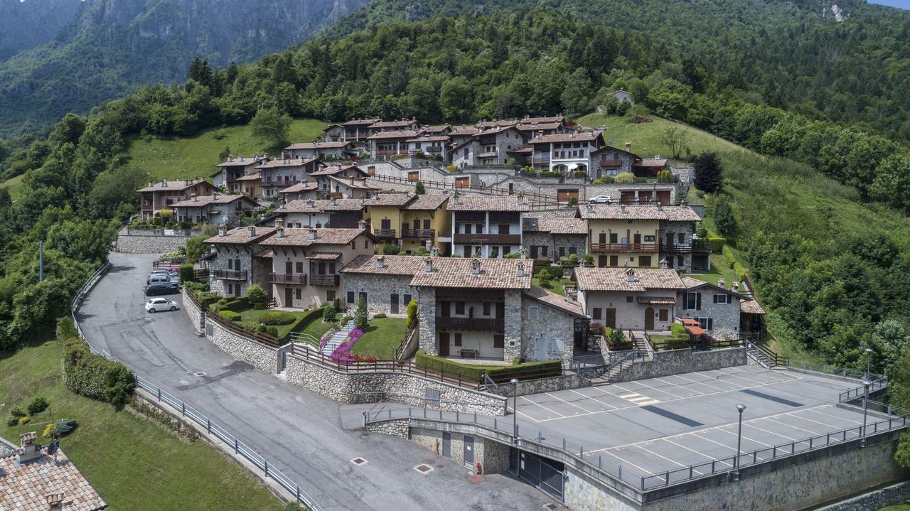 הוילה פאראטיקו Residenza Borgo Antico מראה חיצוני תמונה